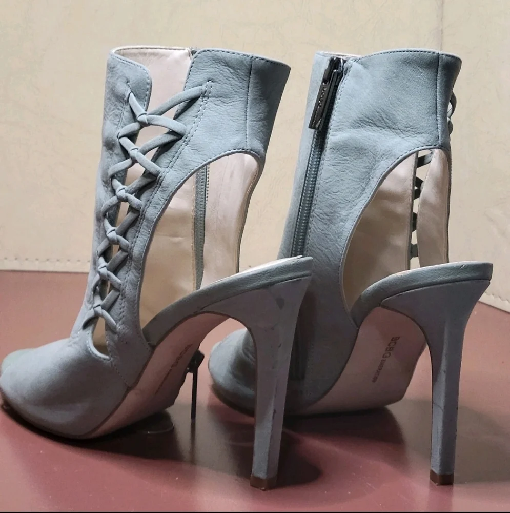 EUC BCBGeneration Size 9.5 Sage Green Cornelius Corset Boots!